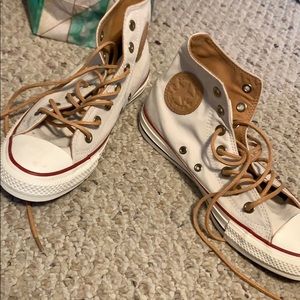 Beige/tan High top converse